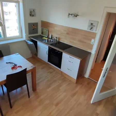 Relaxed And Conveniently Located In דירה ברגנץ